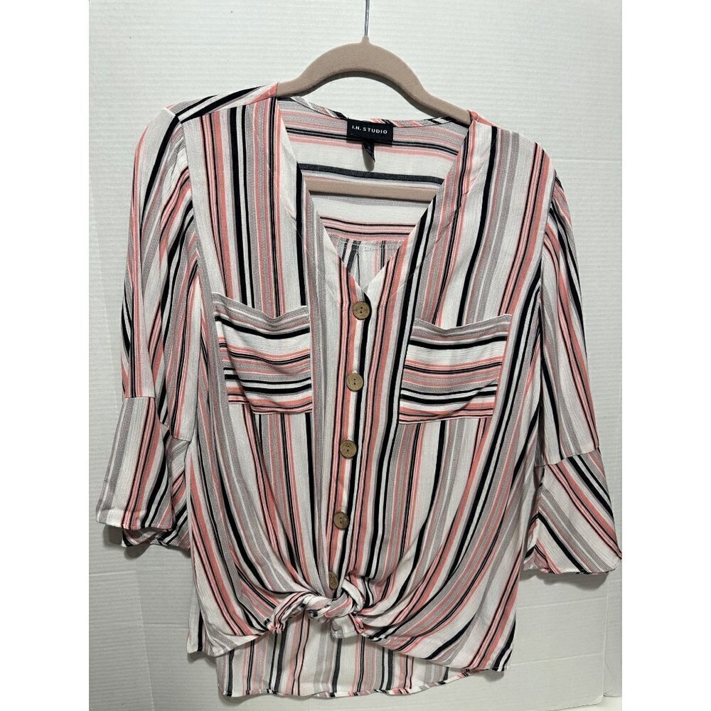 I.N. Studio womens top size S NWT